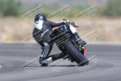 media/Oct-01-2023-SoCal Trackdays (Sun) [[4c570cc352]]/Turn 14 Backside (1120am)/
